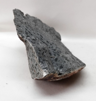 Granat Jadeit gepunktet